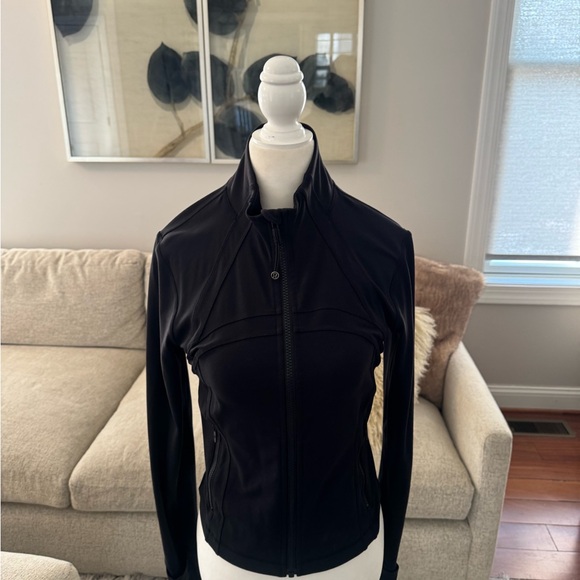 Align cropped jacket- like brand new
only worn once - Picture 2 of 6